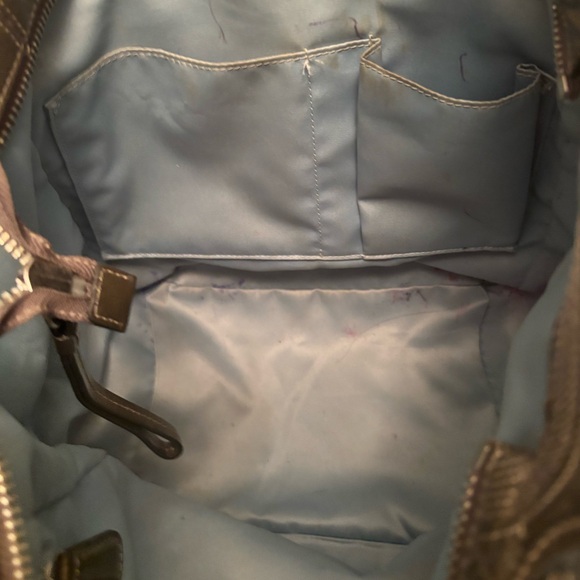 Pewter Patent Leather COACH TOTE with Stitched Coach Insignia - Picture 5 of 9